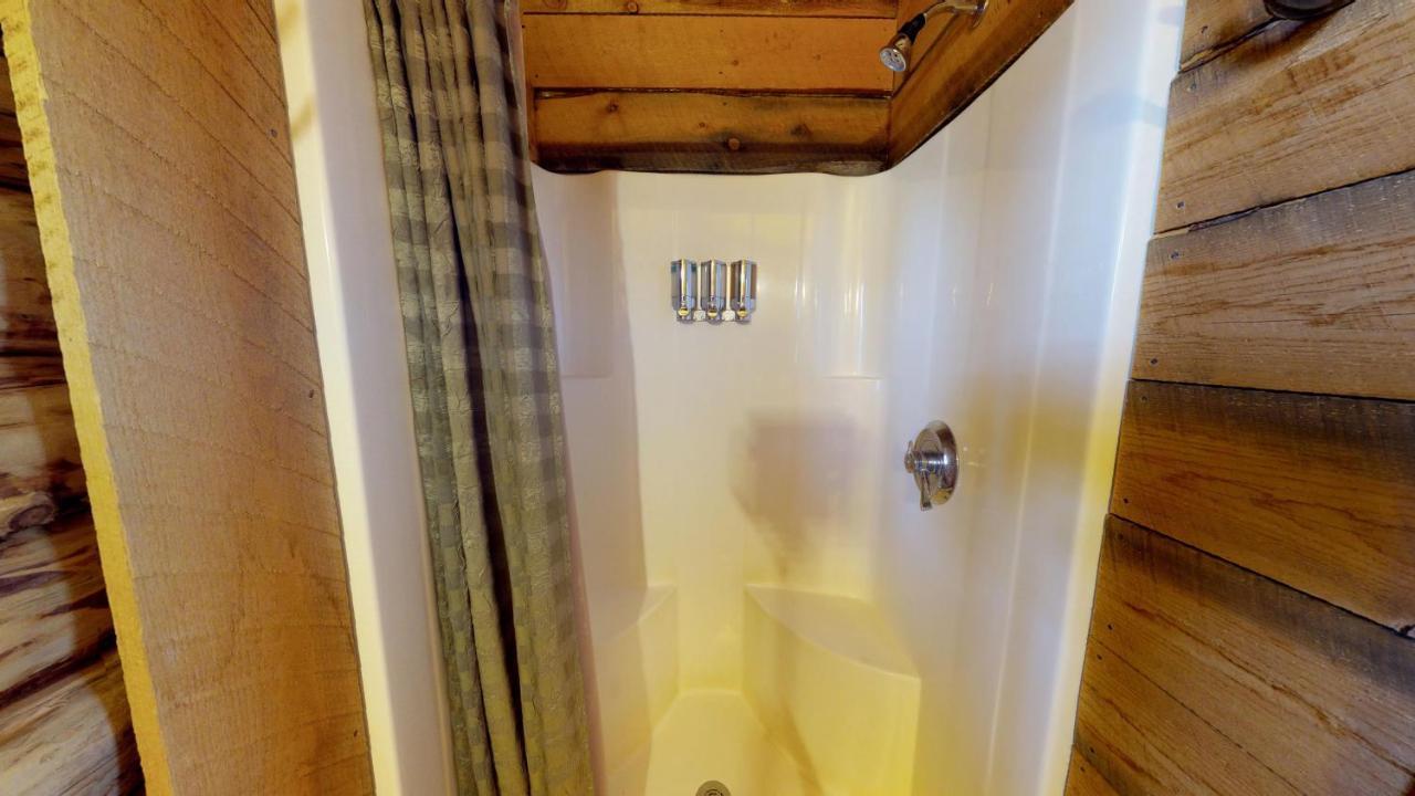 Canyon View Family Cabin, Deck, Tv Room, Games, Bbq, Campfire Monticello Exterior photo